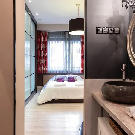 Volantin Ii With Jacuzzi By Aston דירה בילבאו