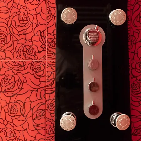 דירה Volantin Ii With Jacuzzi By Aston *