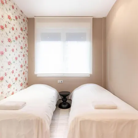 Volantin Ii With Jacuzzi By Aston Apartament